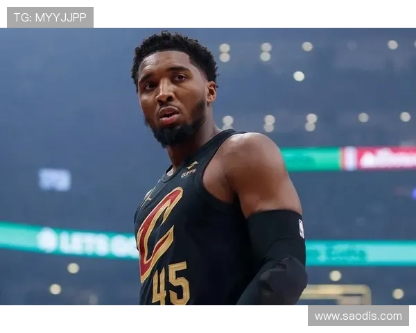 皮尔斯评价米切尔骑士常规赛表现出色期待季后赛突破次轮成就辉煌