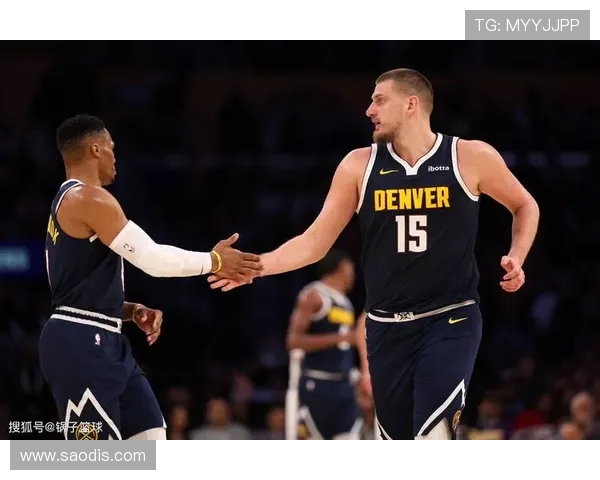 2021年NBA球队收入榜出炉勇士湖人尼克斯位列前三甲