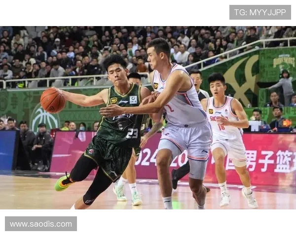 CBA历届得分王成就对比:谁是真正的进攻大师 CBA历届得分王成就对比:谁是真正的进攻大师